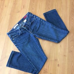 SOLD X2 Skinny W01 Ultra Low Rise Skinny Leg